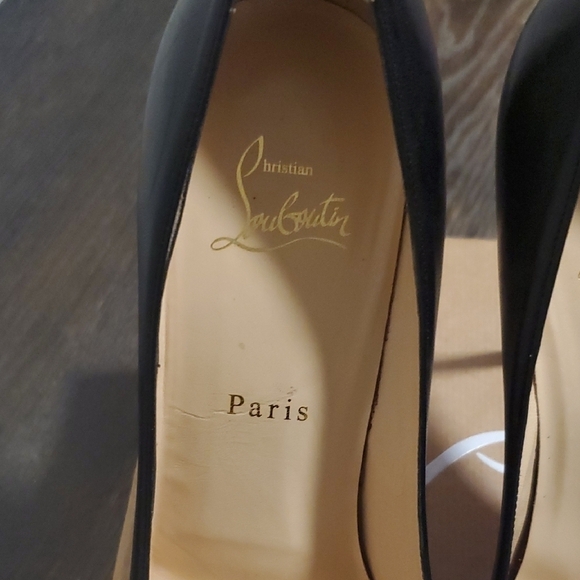 Authentic Christian Louboutin Decollete 554 100 Black Red bottom Heels Size 9 - Picture 2 of 10